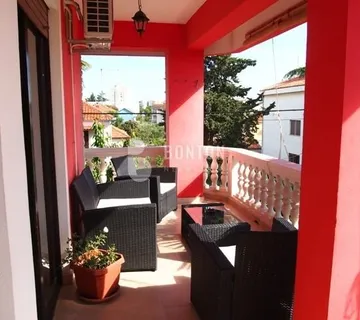 ZADAR PRILIKA TROSOBNI STAN,STUDIO APARTMAN,i POSLOVNI PROSTOR - cover