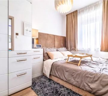Centar,Martićeva ulica,novo uređen dvosoban stan 37 m2 - cover