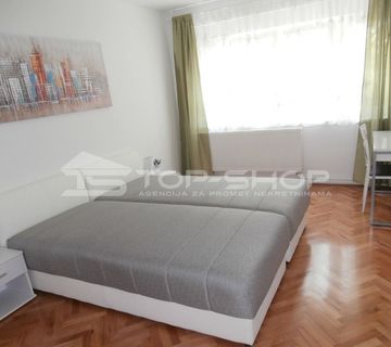 Prečko, uređena garsonjera- prilika za investiciju, 31.44 m2  - cover