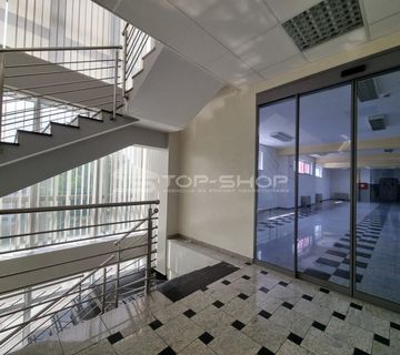 Lučko, Prostran poslovni prostor odličan za razne djelatnosti 450m2 - cover