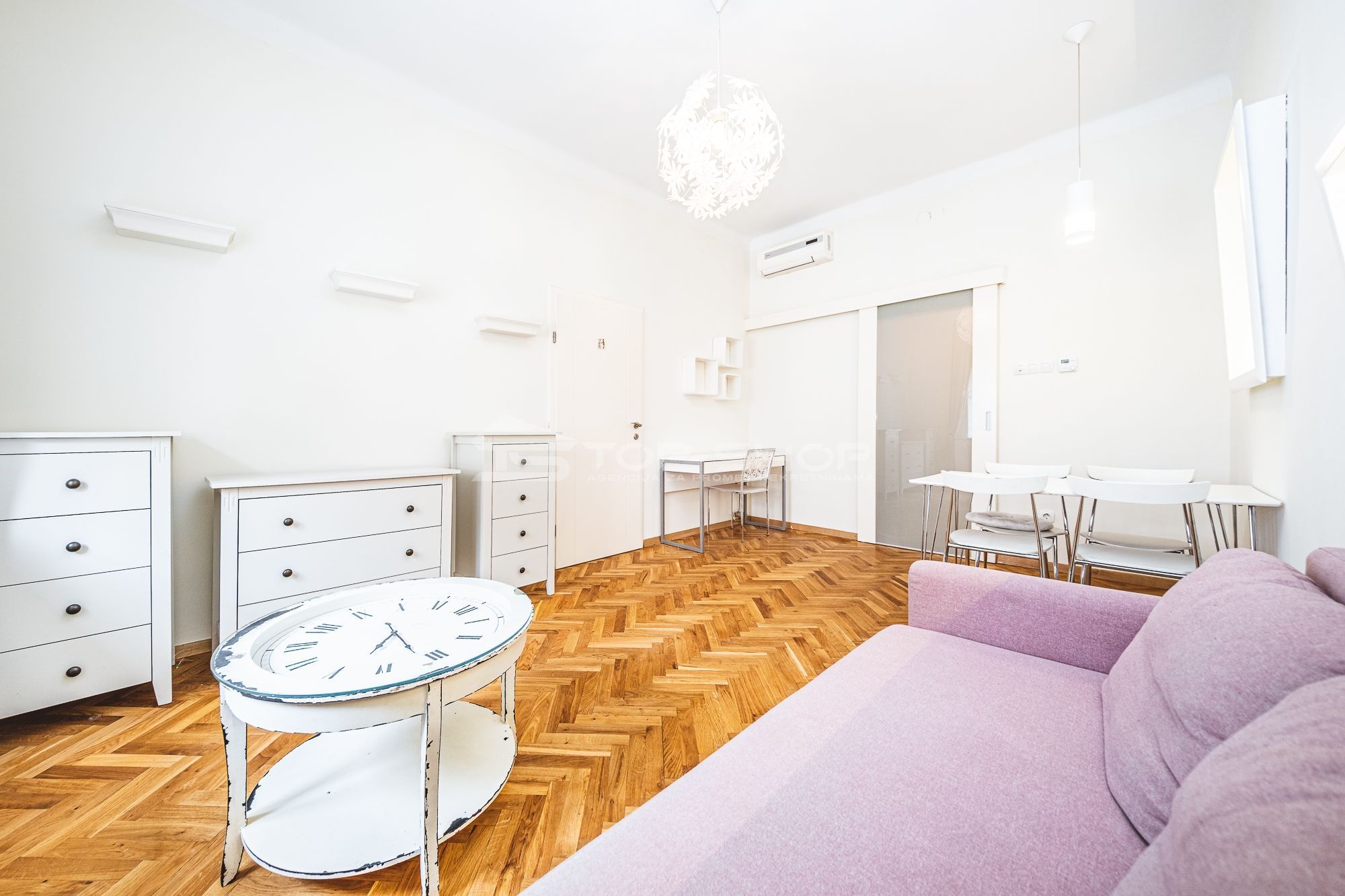 Centar, Tkalčićeva ulica, Odličan trosoban stan sa terasom, 60m2 - cover