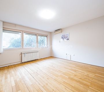 ZELENGAJ-KRALJEVEC kuća poslovni prostor 160 m2 - cover