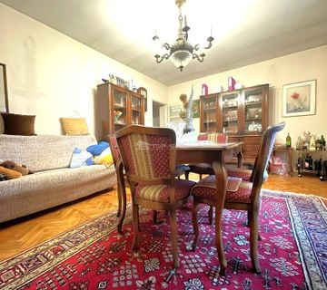 Kustošija, obiteljska kuća na 2 etaže 6S + 4 parkirna mjesta, 260m2 - cover