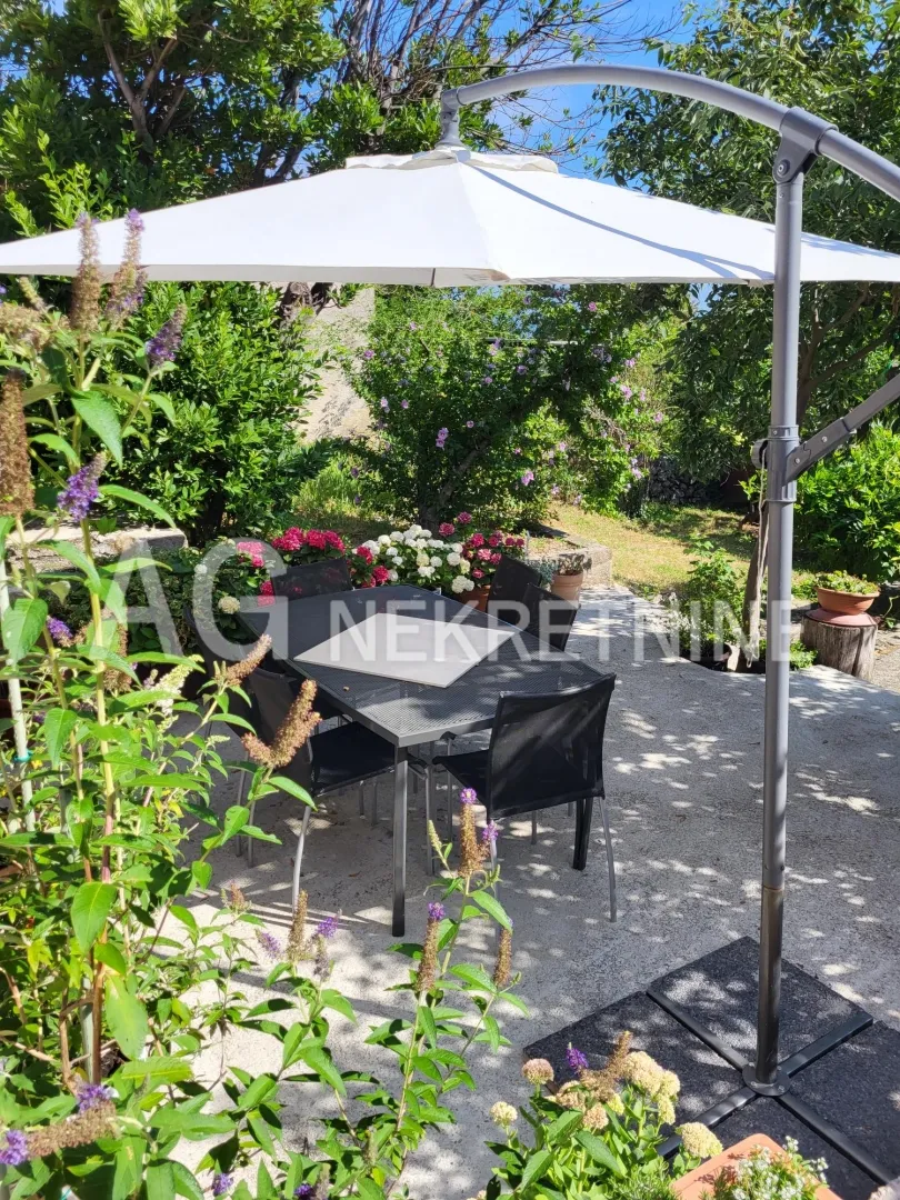 Šmrika,najam stana - cover