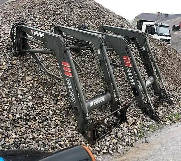 – Prodajem Mailleux utovarivač - cover