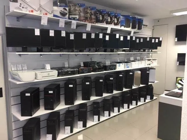 Police po mjeri - cover