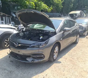 Opel Astra K 1,2 Turbo - cover
