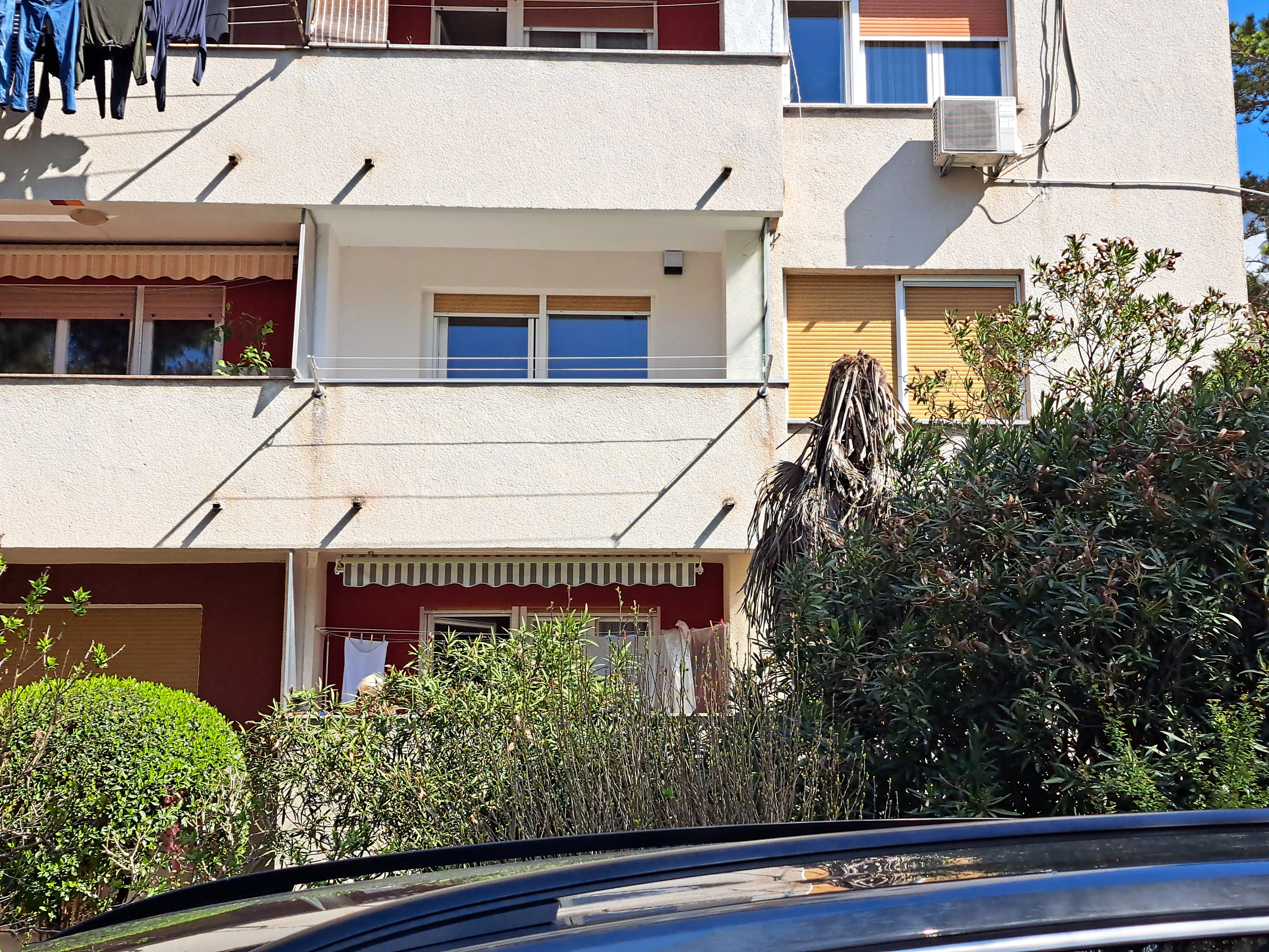  Prodaje vlasnik 1S s dnevnim boravkom ili 2S klasični - cover