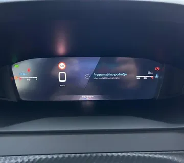Peugeot 2008 Allure PureTech 100 - Rijeka