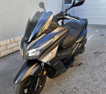 Kymco X town 300 ie, 2017 god. - cover