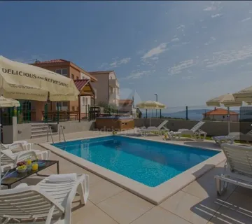 SEGET VILLA S BAZENOM I JACUZZI 270 M2 - cover