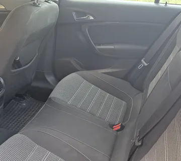 Opel Insignia, 2.0 CDTI, 2014. godište, I. vlasnik - cover