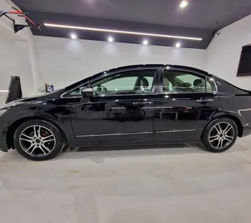 Honda civic hybrid 4x4 - cover