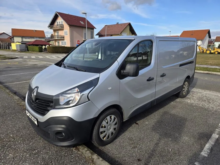 RENAULT TRAFIC . 1,6 dizel, 2018 godina, 189000 km, kartice 24/36 rata - cover