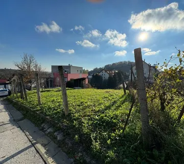 Građevinsko zemljište Bijenik, 818 m2 - cover