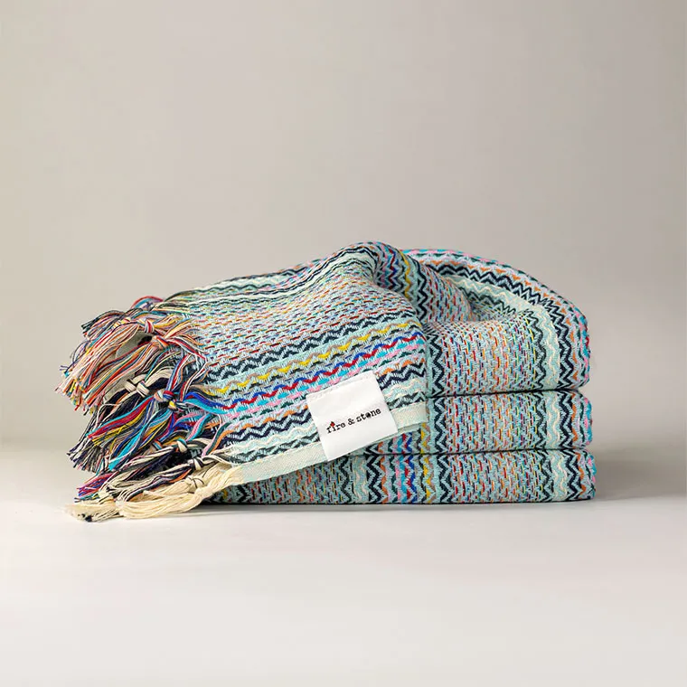 Peshtemal Azure, Celeste - cover