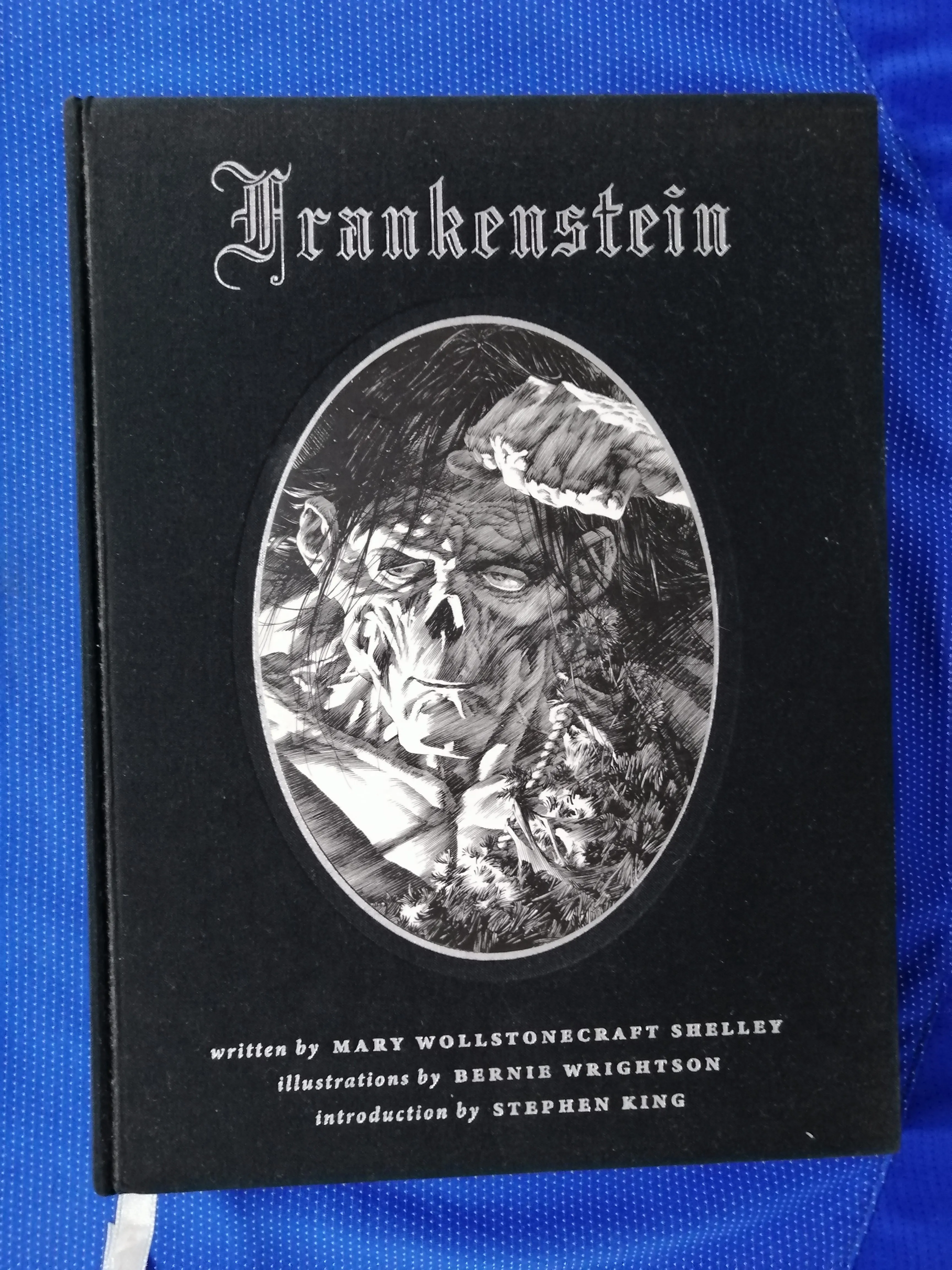 Mary Wollstonecraft Shelley – Frankenstein - cover