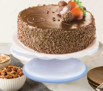 Stalak za izradu i ukrašavanje torti - cover