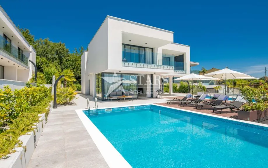 Opatija, Veprinac - villa s bazenom, garažom i pogledom na more - cover