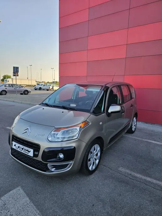 Citroën C3 Picasso 1,6 HDi, 2011 g. 157000 - cover