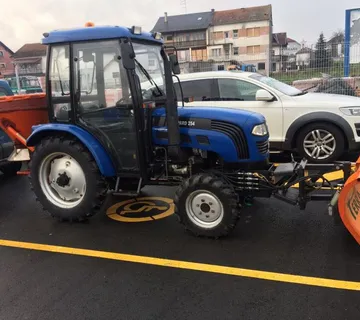 Traktor Europard Foton - cover