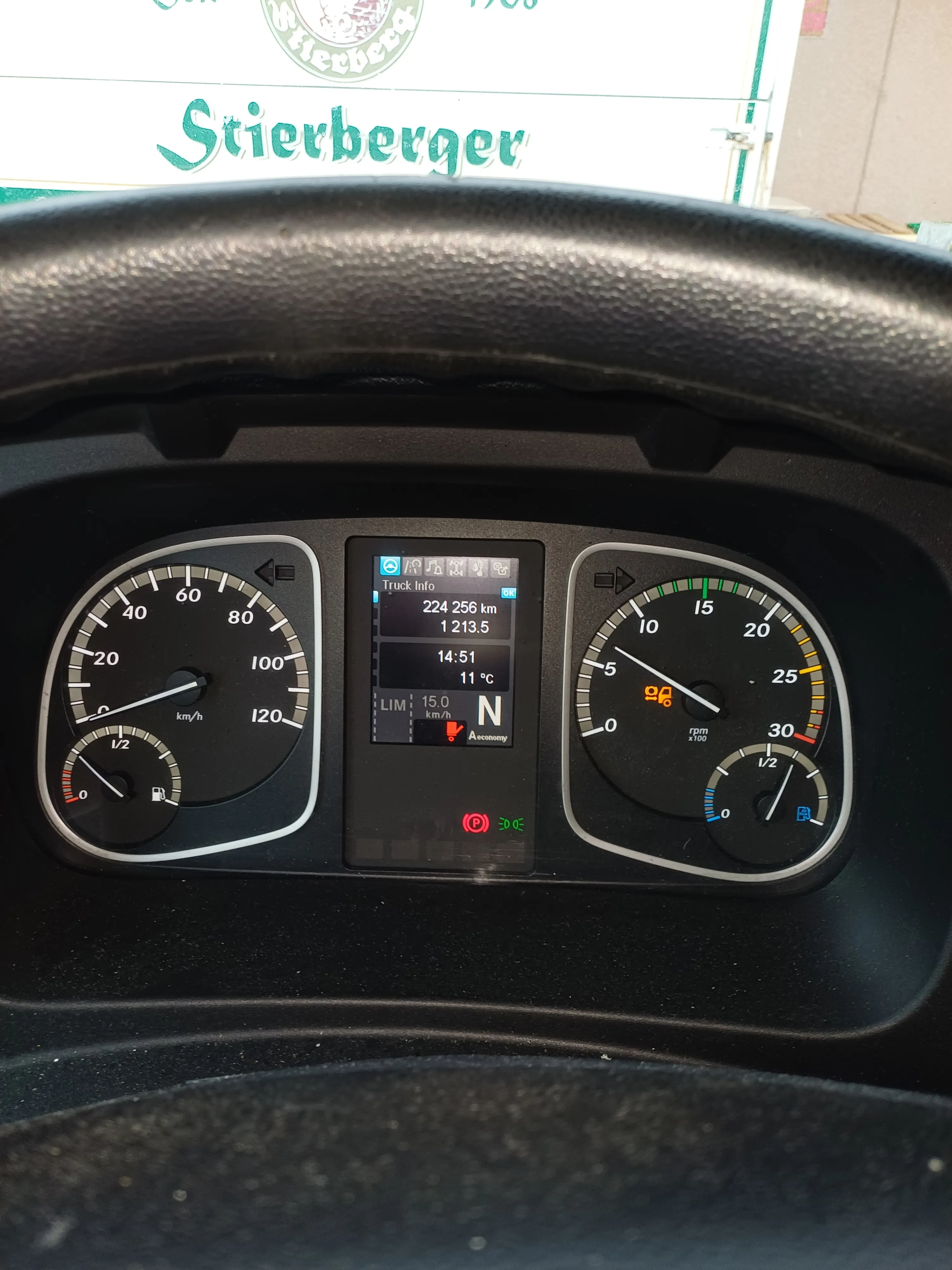 Prodaje se mercedes atego 12/18 god.2018 - cover