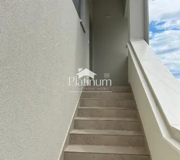 Istra, Šišan, nova obiteljska kuća s dva stana (prodaja) - cover