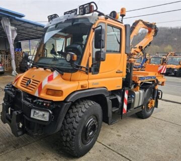 Unimog U400 2012. sa mulag malčerom MHU 800 - cover