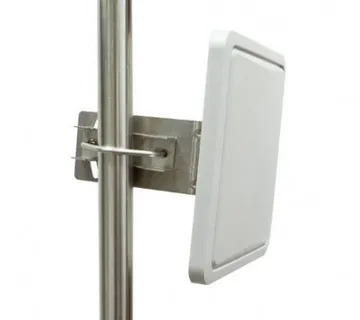 Planet 2x2 MIMO 2.4GHz 14dBi Flat Panel Dual Polarization Directional Antenna - Umag