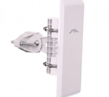 MaxLink universal adjustable bracket for wall or pole - Umag