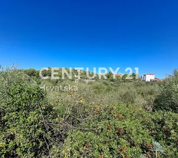 Građevinsko zemljište 2.275 m² – Okrug Gornji, Trogir-PRODAJA - Okrug Gornji, Okrug