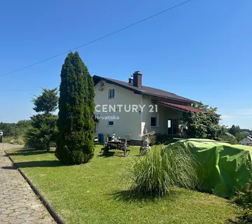 Obiteljska kuća s velikom okućnicom i pogledom na Ivanšćicu – 3 km od centra Ivanca - Kaniža, Ivanec