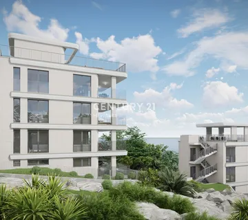 TROGIR/ČIOVO – EKSKLUZIVAN DVOETAŽNI PENTHOUSE NA 3. KATU S KROVNOM TERASOM I PANORAMSKIM POGLEDOM NA MORE I OTOKE - cover