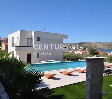 Vila s bazenom, Seget Vranjica - Seget Vranjica, Seget
