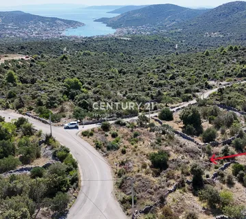 Prodaja građevinskog zemljišta – Vinišće, ulica Greben (874 m²) - cover