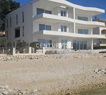 Ekskluzivni Penthouse - Prvi Red uz More u Žaboriću pored Šibenika - cover