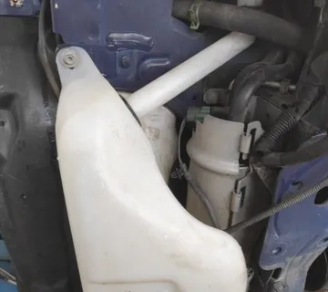 RENAULT MEGANE 3 2013 POSUDA VODE BRISAČA - cover