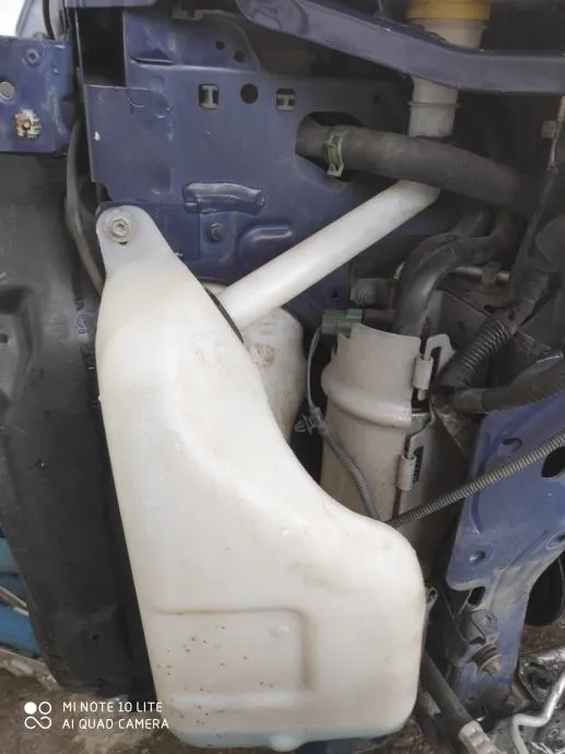 RENAULT MEGANE 3 2013 POSUDA VODE BRISAČA - cover