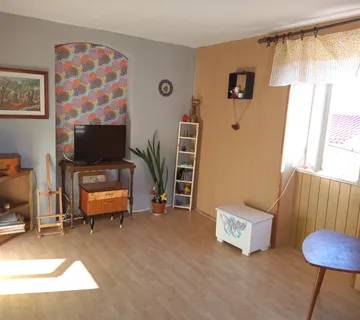 Dva stana /Split -Varoš/ i dvorište - cover