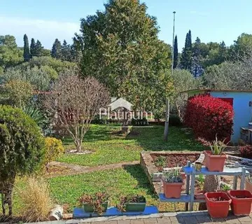 Istra, okolica Medulina, prelijepa prizemnica, 100m od mora - cover