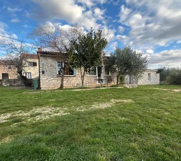 POREČ OKOLICA - KUČICA SA GOSPODARSKOM ZGRADOM NA PRODAJI (prodaja) - cover