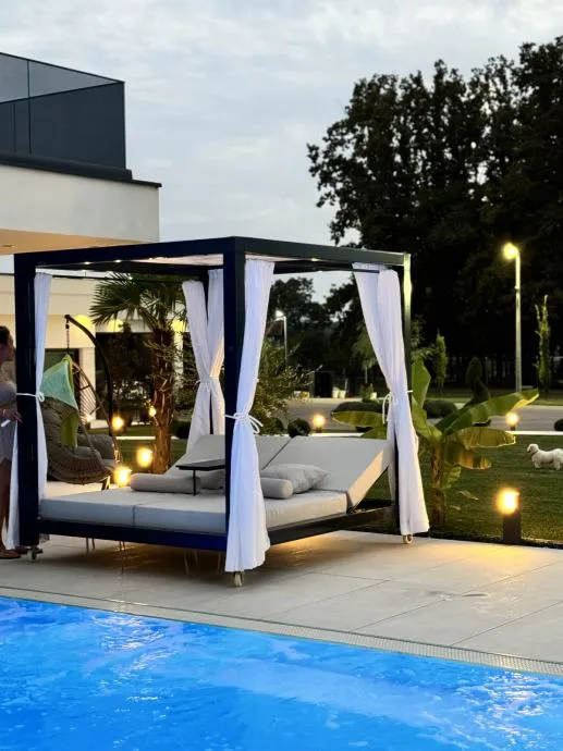 Luksuzni čelični baldahini - URBAN i URBAN PREMIUM - NOVO - cover