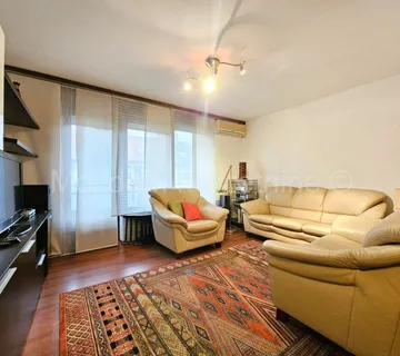 G. Dubrava, Trnovčica, dvoetažni 5 sobni stan s terasom, garažom i PM - cover