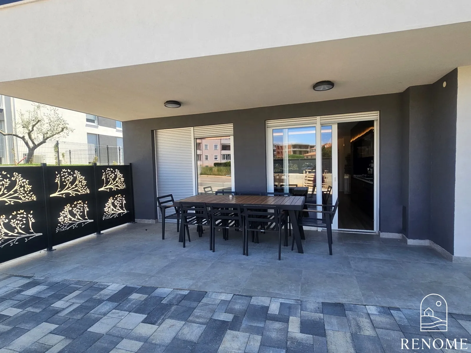 Moderno opremljen stan na dobroj lokaciji, Novigrad - cover