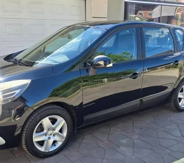 Renault Scenic 1,5 dCi - cover