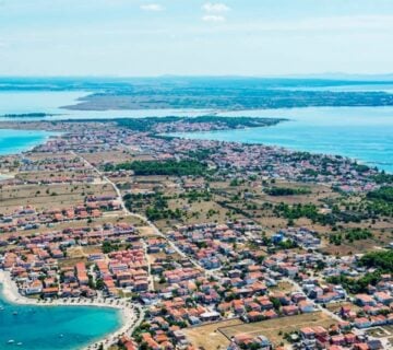 Građevinsko zemljište 3495 m2 na Viru, Zadar *550 m OD PLAŽE* - cover