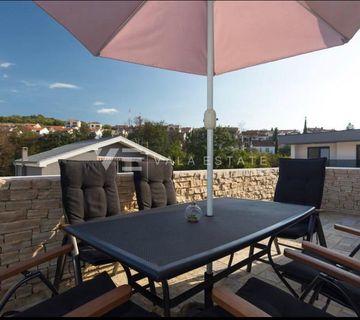 APARTMAN SA VRTOM SAMO 300 M OD PLAŽE - cover