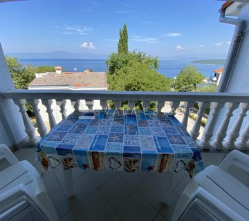 APARTMAN U BLIZINI PLAŽE S POGLEDOM NA MORE - cover