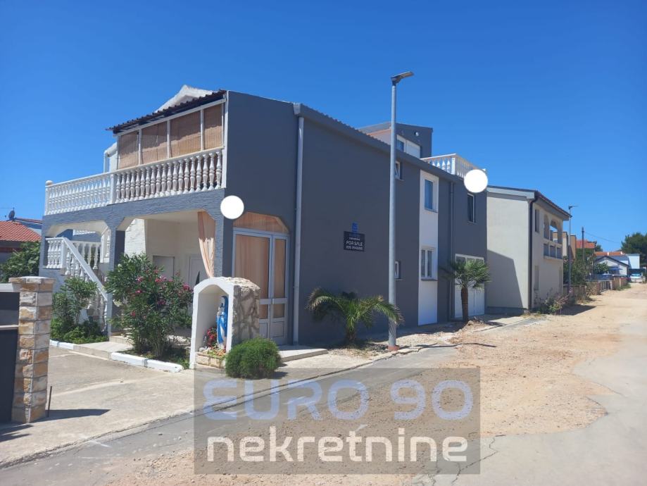 vir-samostojeca-kuca-6-apartmana-garazom-velikom-okucnicom-slika-175521051