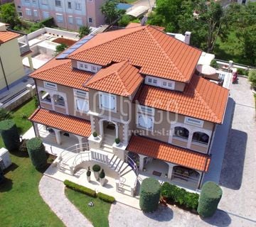 ISTRA, POREČ – Kompletno sređena apartmanska kuća 800m od mora - cover